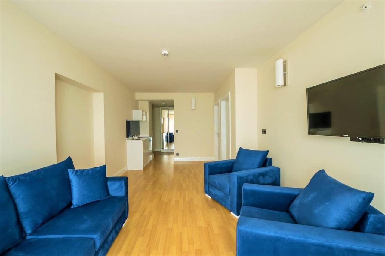 Batumi Beach Side & Sea View Aparthotel Exterior foto