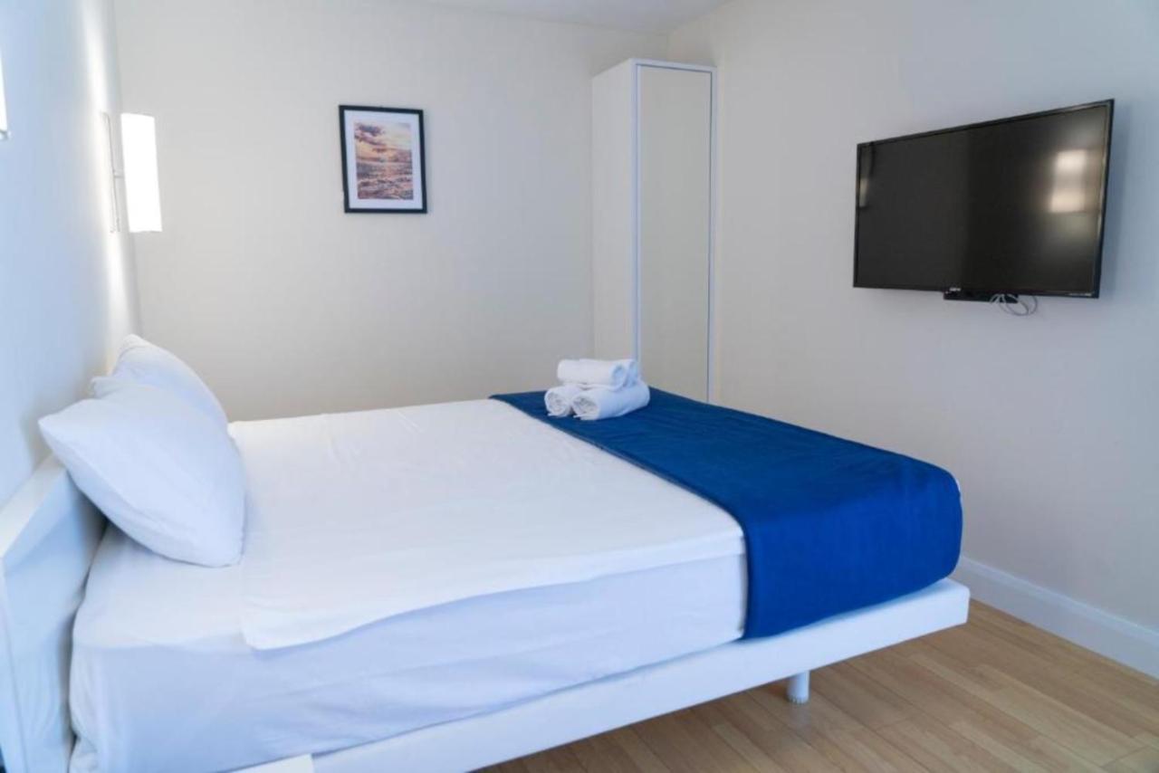 Batumi Beach Side & Sea View Aparthotel Exterior foto